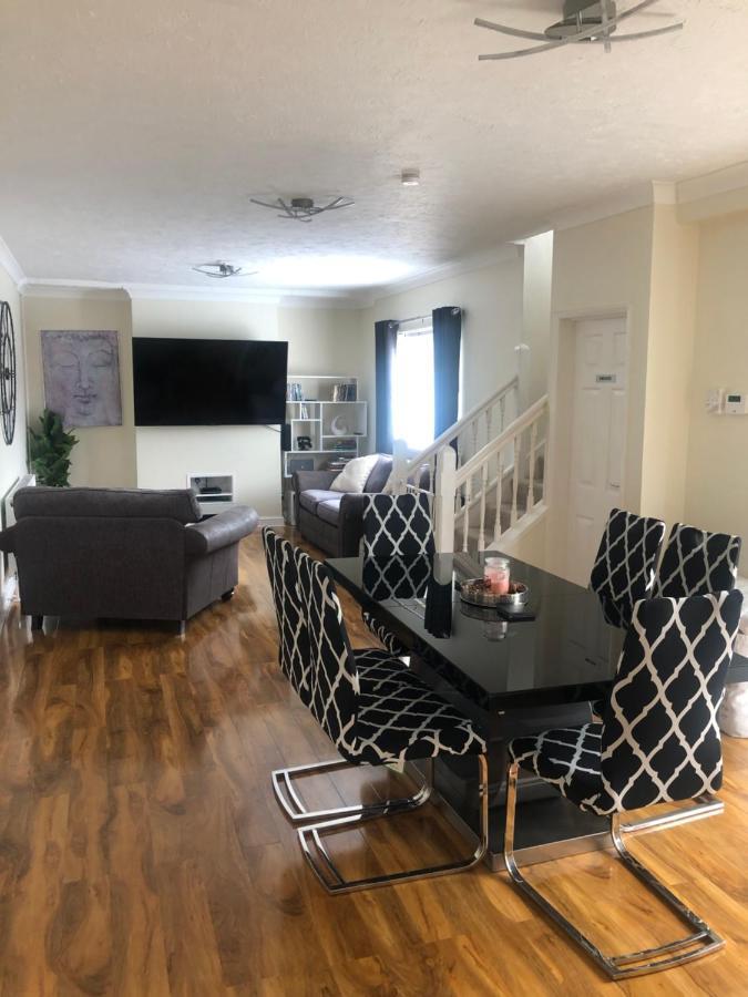 Hallstead سكيغنيس المظهر الخارجي الصورة